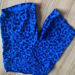 Super cute, cheetah print, long mid-thigh shorts